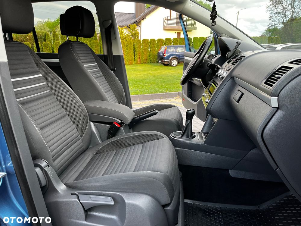 Volkswagen Touran 2.0 TDI DPF Cup - 24