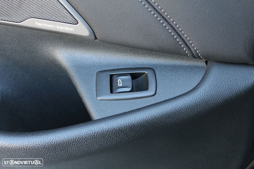 BMW 540 d xDrive Pack Desportivo M Auto - 41