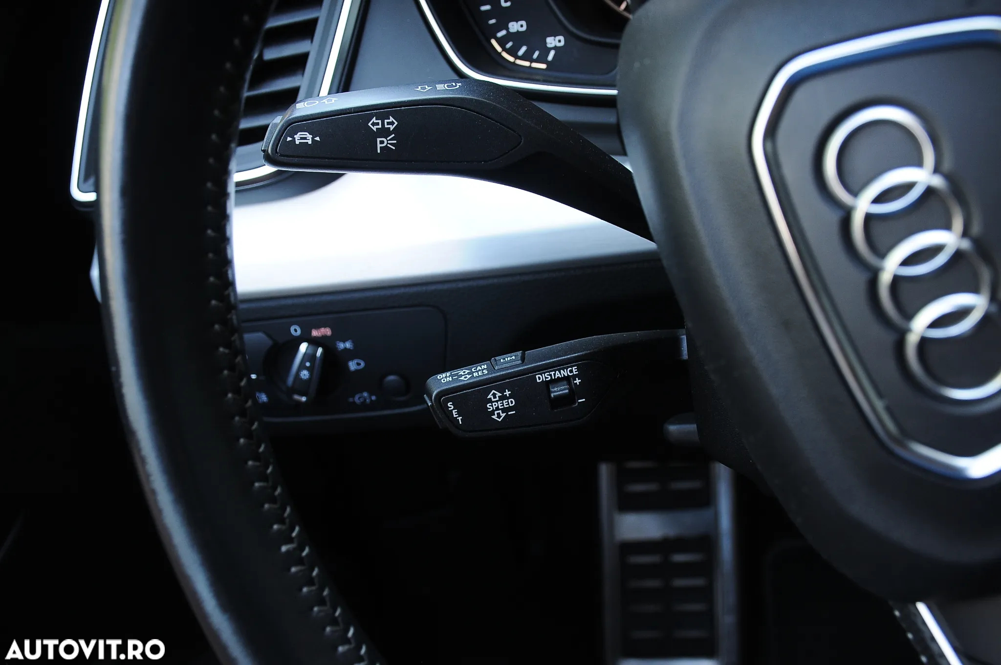 Audi Q5 2.0 40 TDI quattro S tronic Design - 11