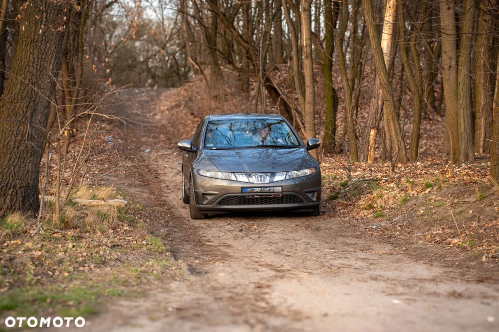 Honda Civic 1.8 Comfort - 9