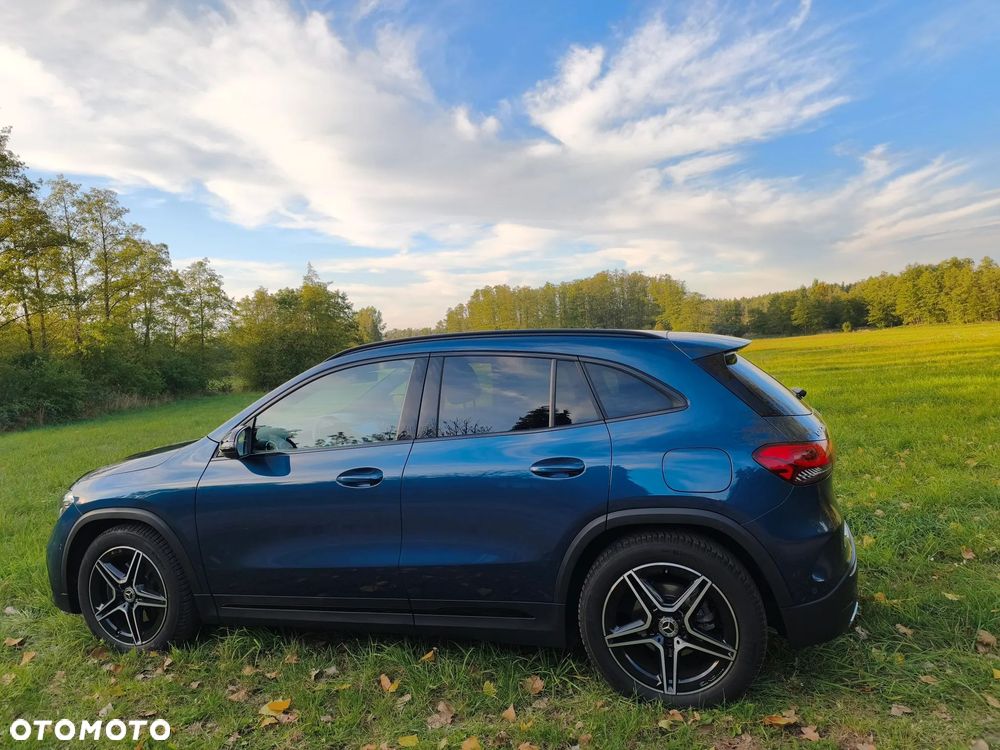 Mercedes-Benz GLA 200 AMG Line - 3