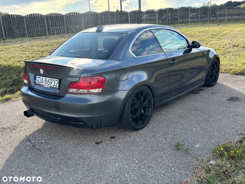 BMW Seria 1 123d - 4