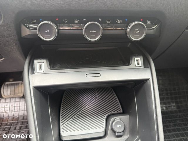 Citroën C4 1.5 BlueHDi Shine S&S EAT8 - 26