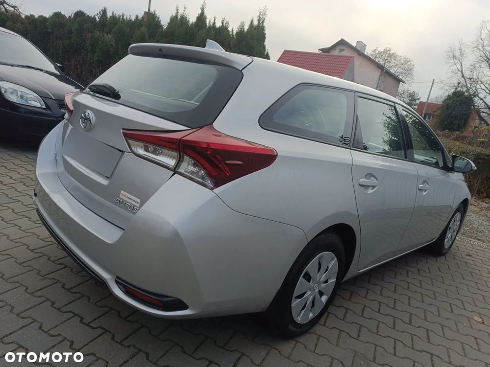 Toyota Auris 1.6 Active - 12