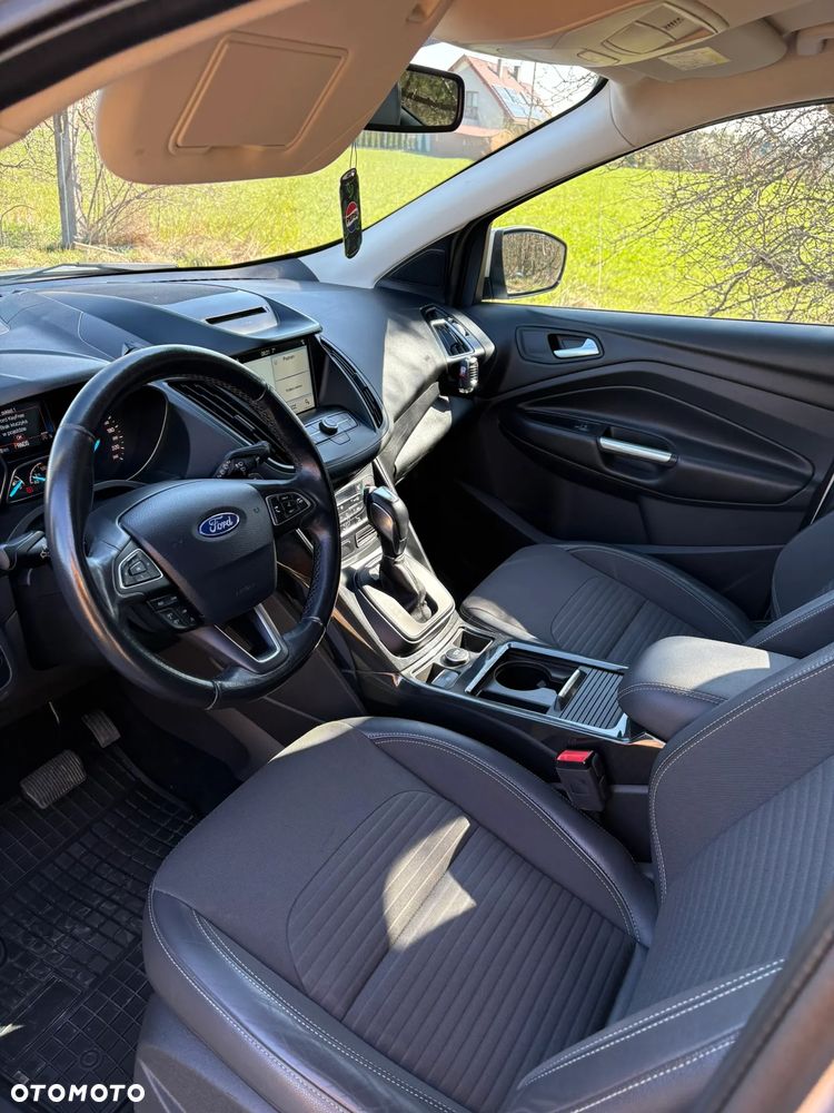 Ford Kuga 1.5 TDCi 2x4 Cool & Connect - 11