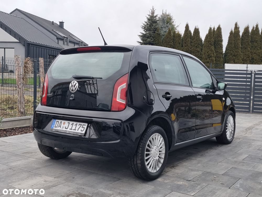 Volkswagen up! ASG move - 2