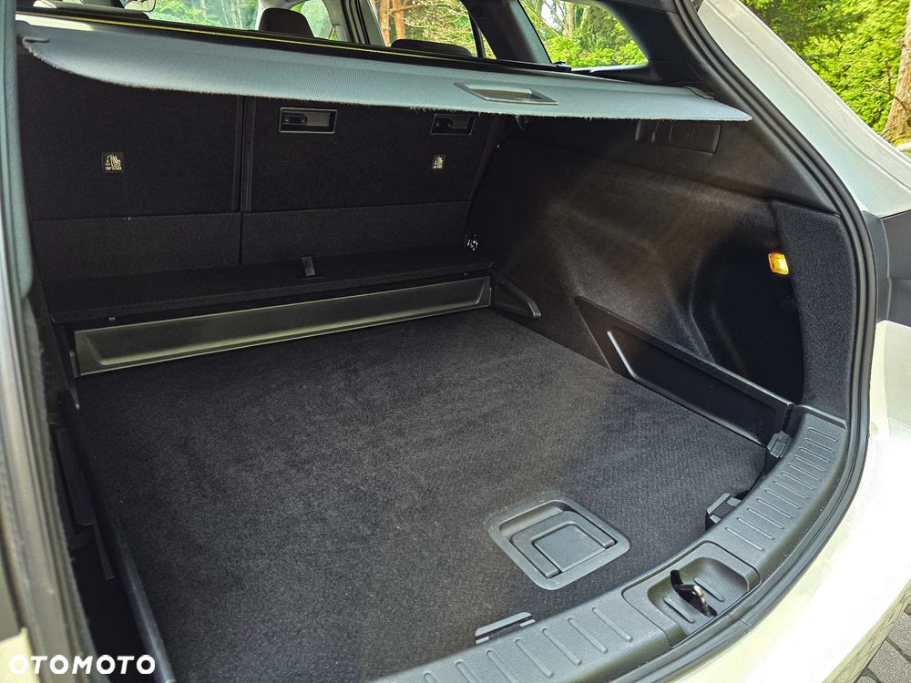 Toyota Corolla 1.8 Hybrid Comfort - 8