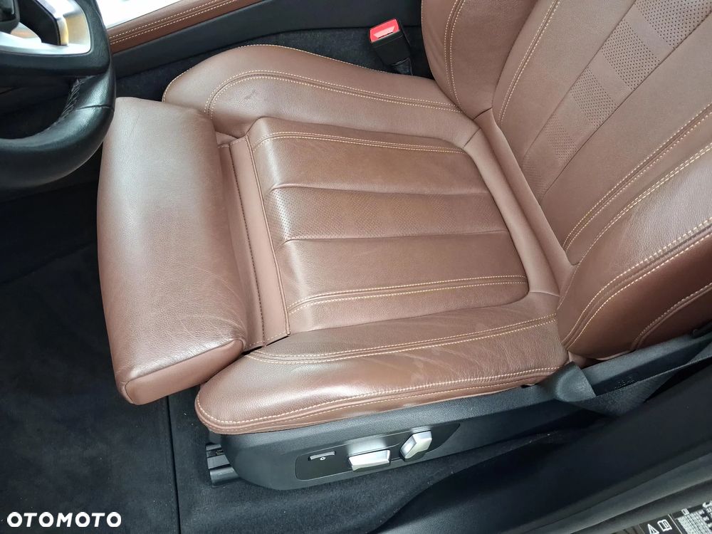 BMW X5 xDrive25d - 13