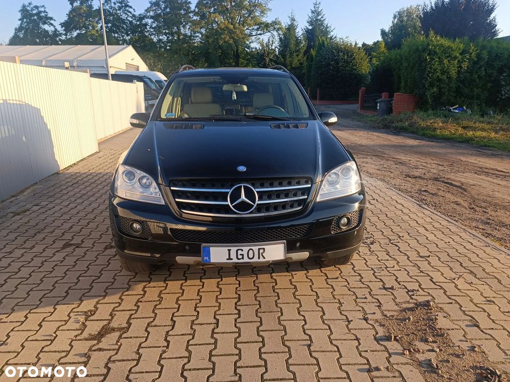 Mercedes-Benz ML 350 4-Matic - 1