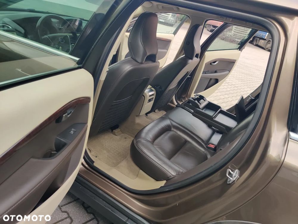 Volvo XC 70 D4 Drive-E Momentum - 26