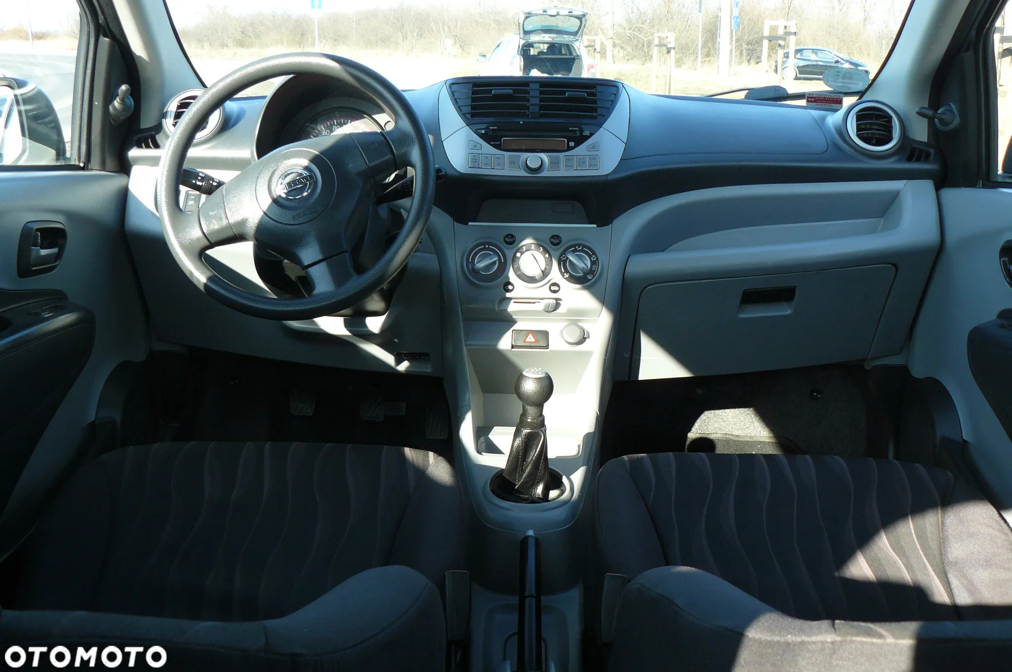 Nissan Pixo - 13