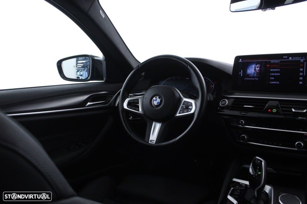BMW 520 d Pack Desportivo M Auto - 16