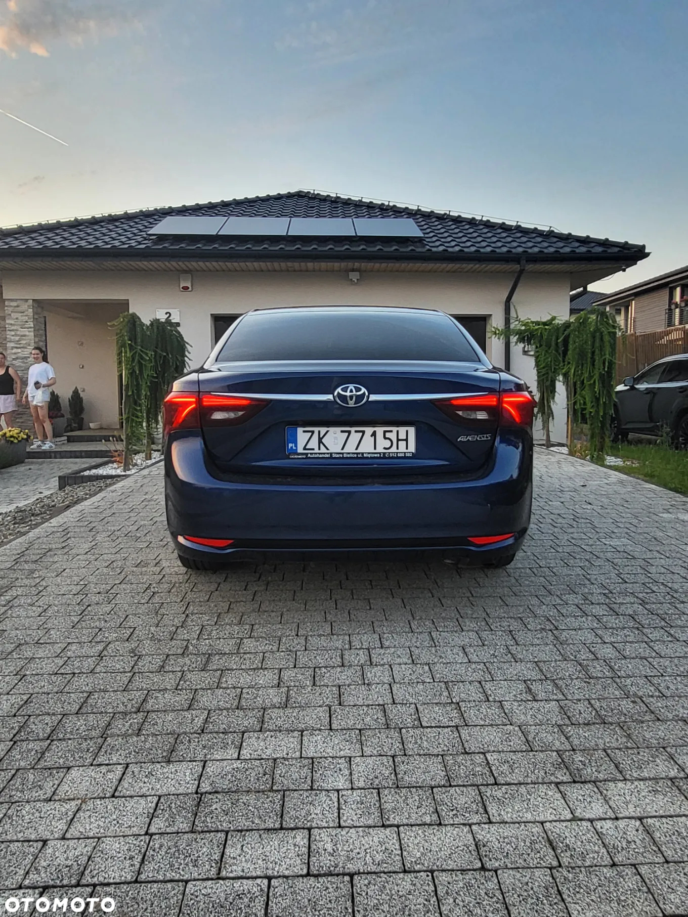 Toyota Avensis 1.8 Premium MS - 6