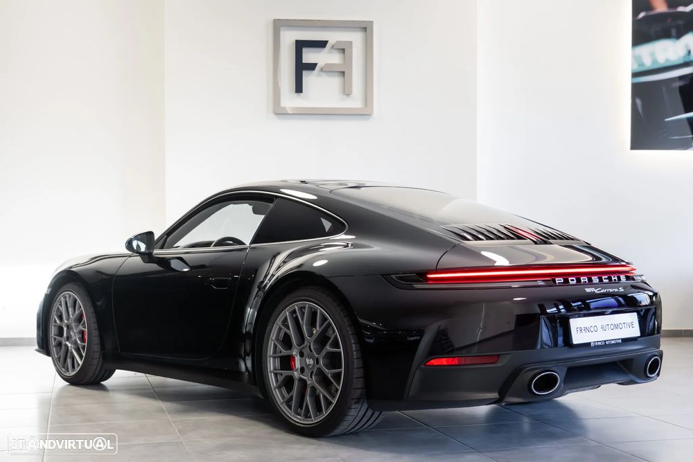 Porsche 911 (992) Carrera S - 3