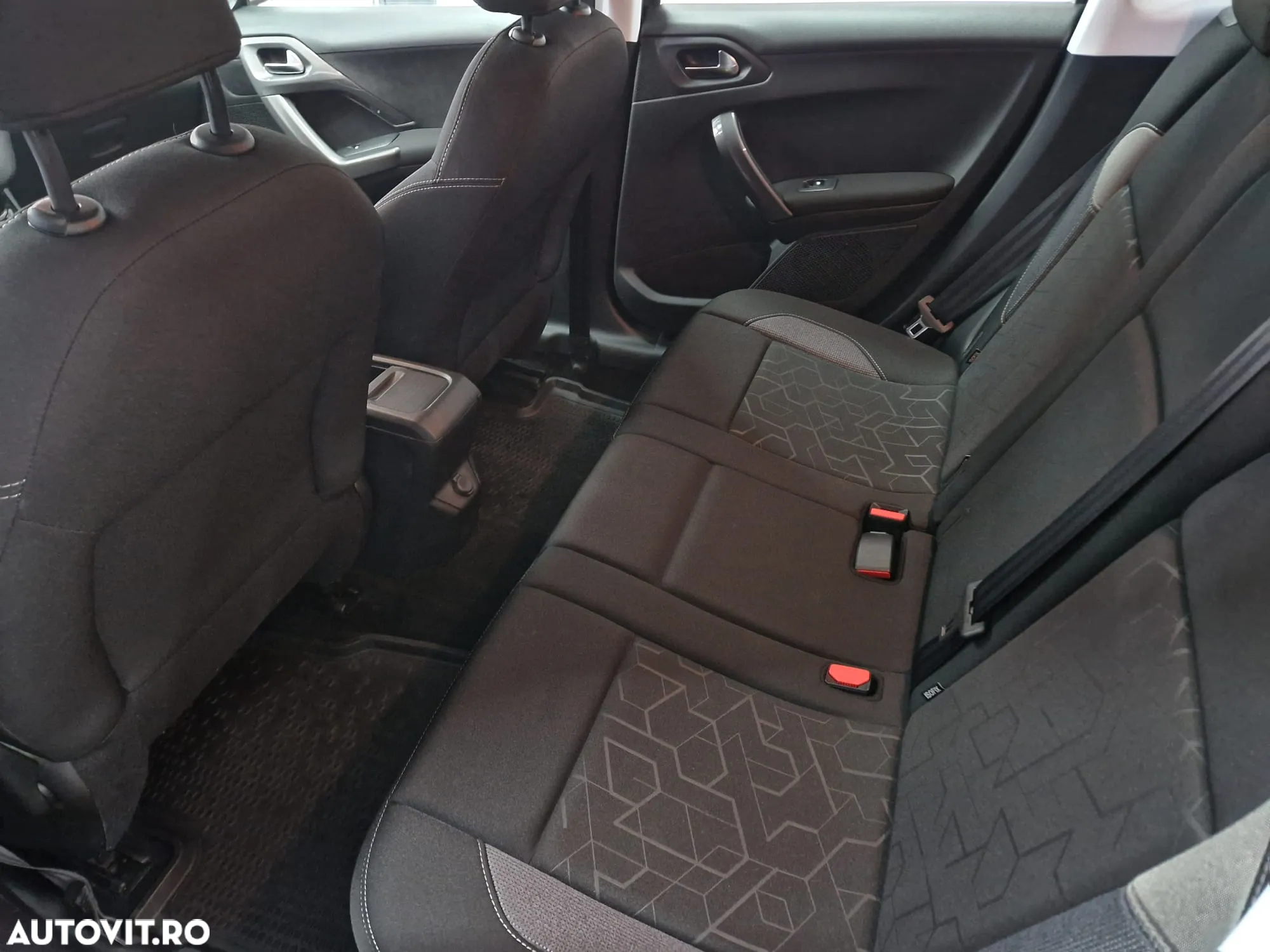 Peugeot 2008 1.5 BlueHDI FAP Active - 22