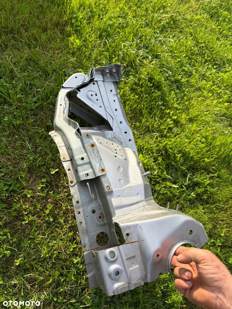 Podłużnica Toyota CHR - 2