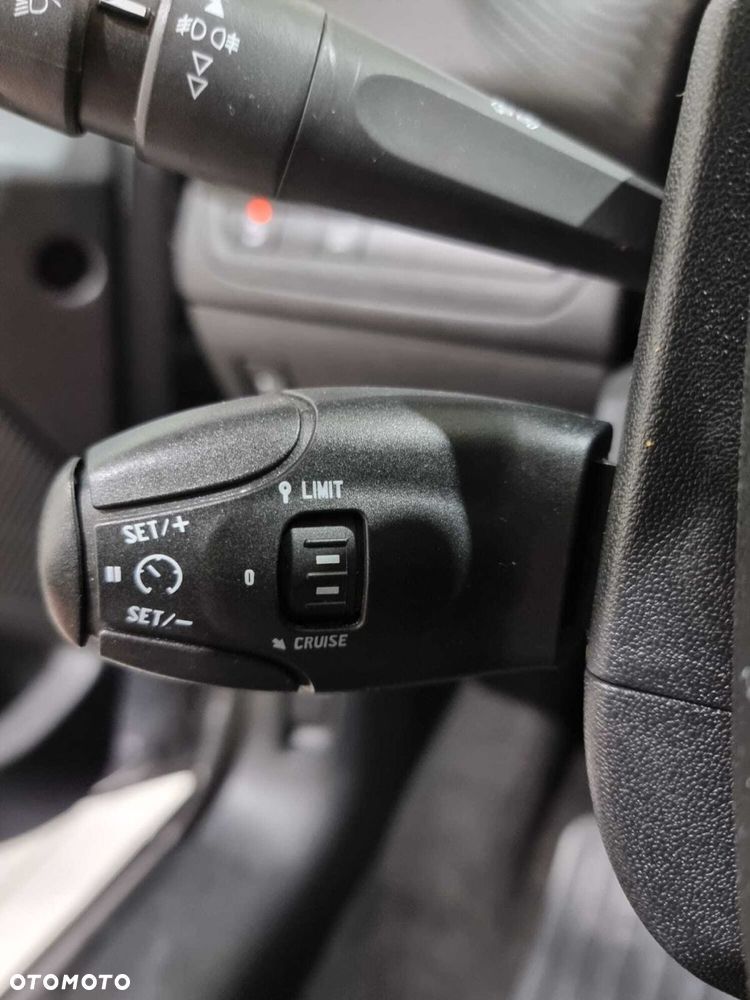 Peugeot 2008 - 22