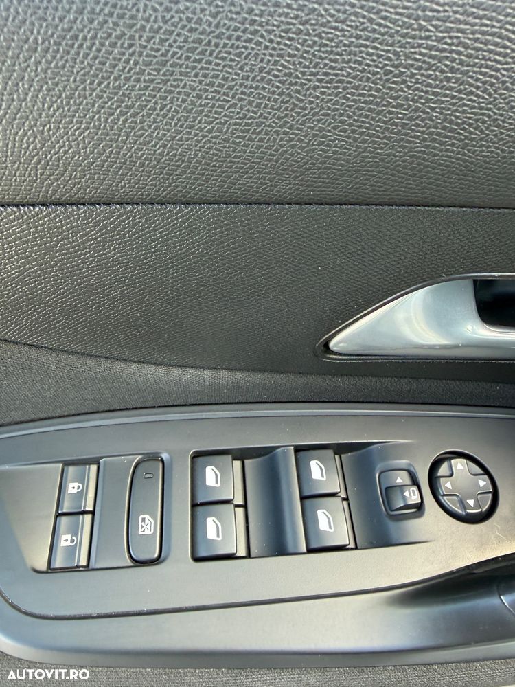 Peugeot 308 PureTech 130 GPF Stop & Start Active - 25