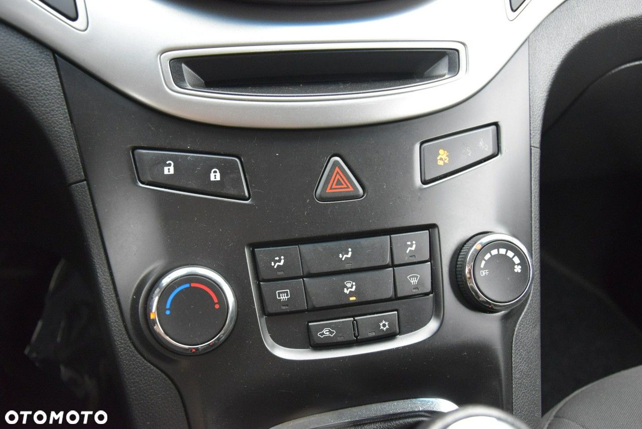 Chevrolet Orlando - 21