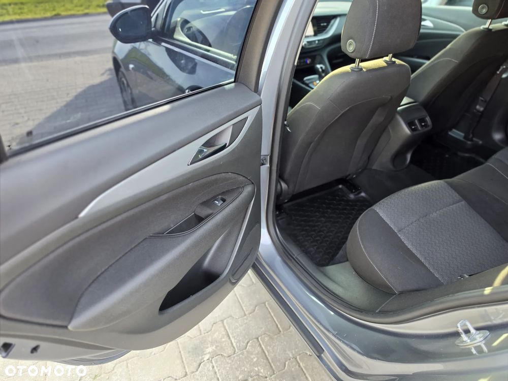Opel Insignia 1.6 Automatik Business Innovation - 18