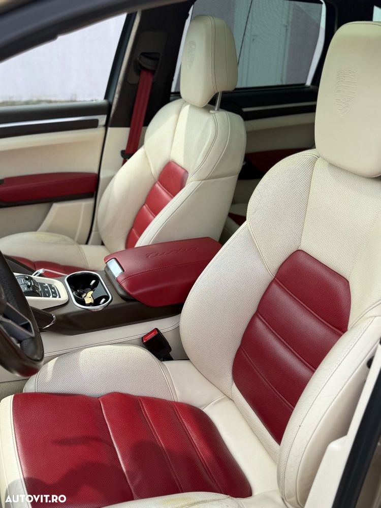 Porsche Cayenne - 10