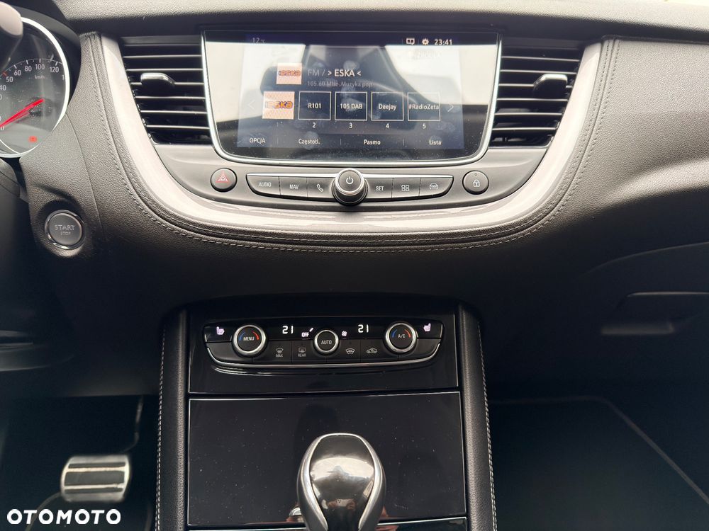 Opel Grandland X 1.2 T Ultimate S&S - 40