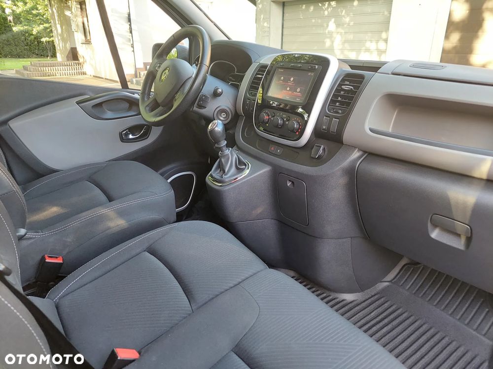 Renault Trafic - 18