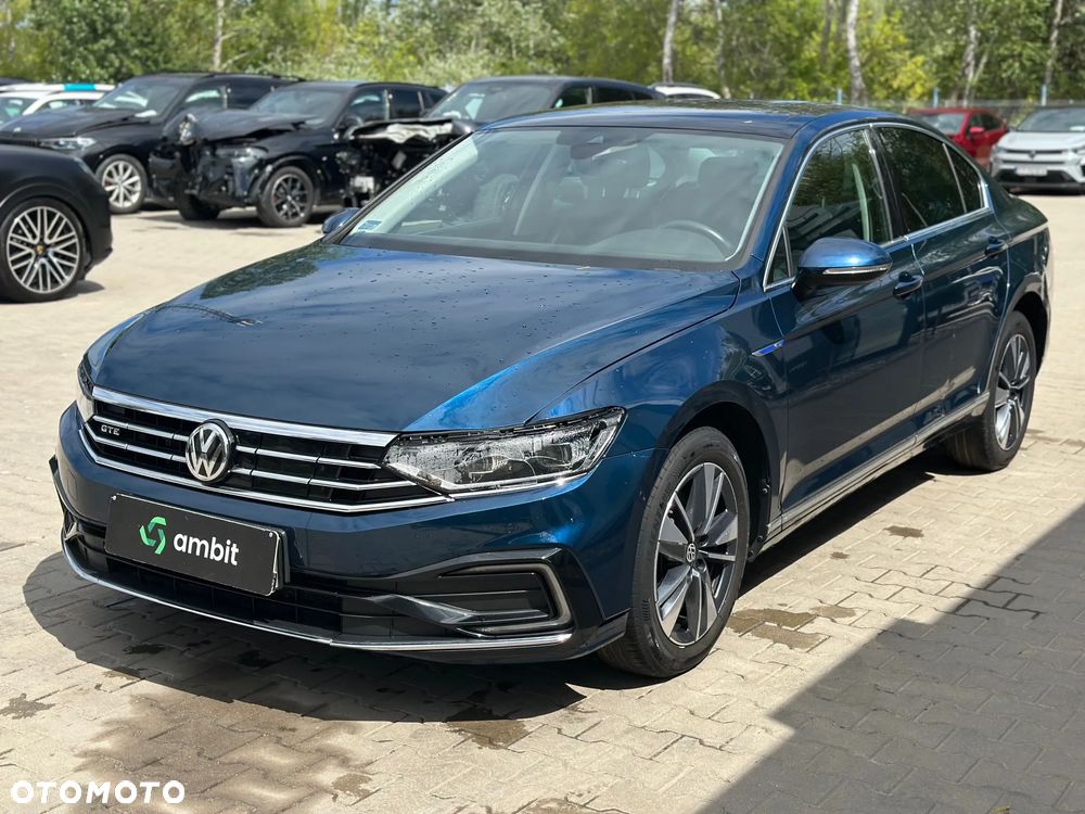 Volkswagen Passat - 3