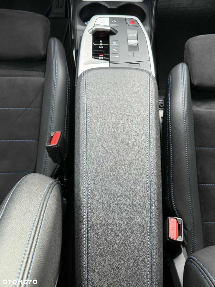 BMW X1 sDrive18d M Sportpaket - 23