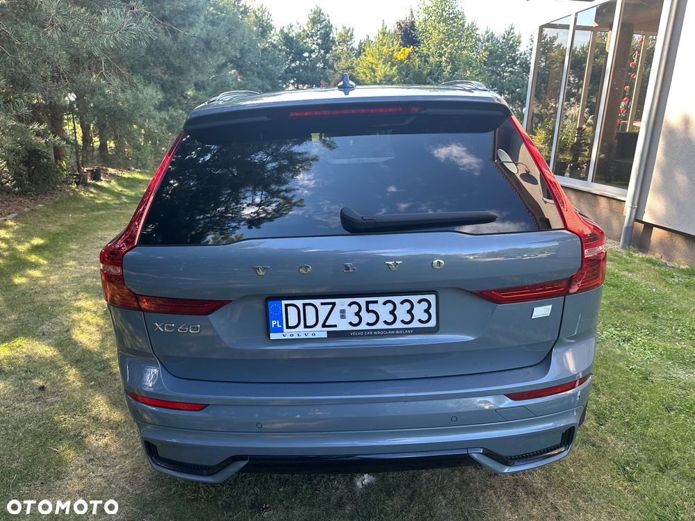 Volvo XC 60 T6 AWD Plug-In Hybrid R-Design - 6