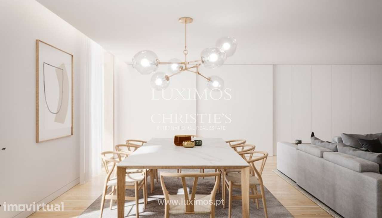 Apartamento T4 Duplex com varanda e terraços, para venda, no Porto - Grande imagem: 5/16
