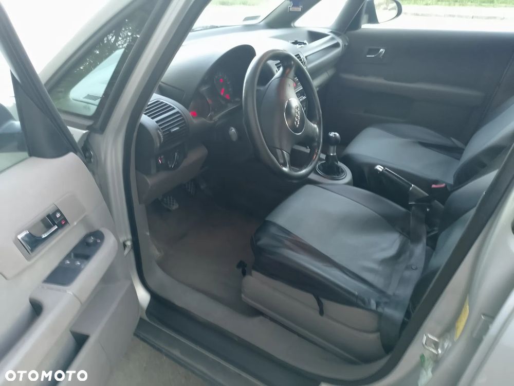Audi A2 1.4 - 10