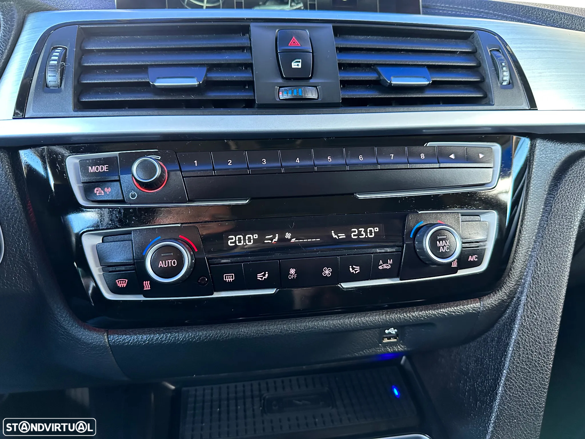 BMW 318 d Touring Line Sport Auto - 32