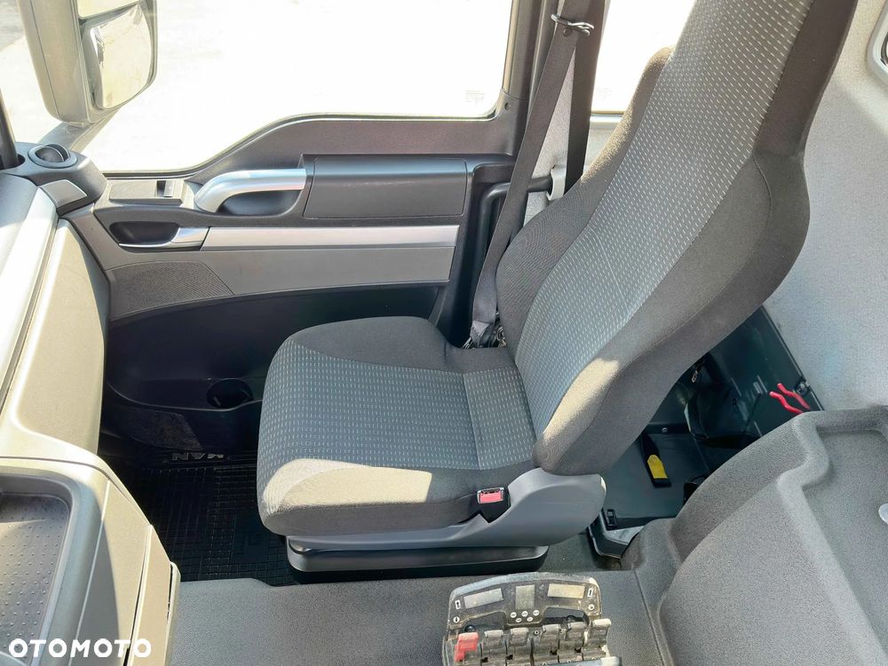 MAN TGS 26.400 *WYWROTKA 5,40m *HIAB 166 ES-3 HIPRO + PILOT * 6x4 *STAN BDB - 8