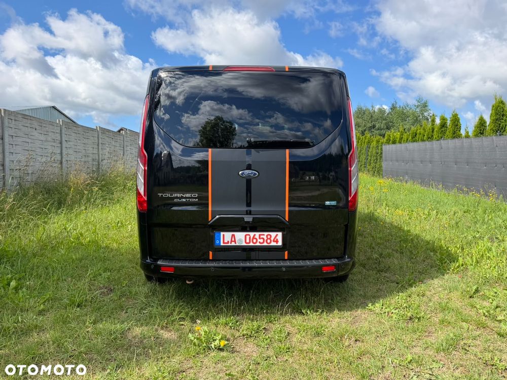 Ford Tourneo Custom - 4