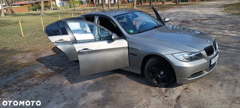 BMW Seria 3 - 18
