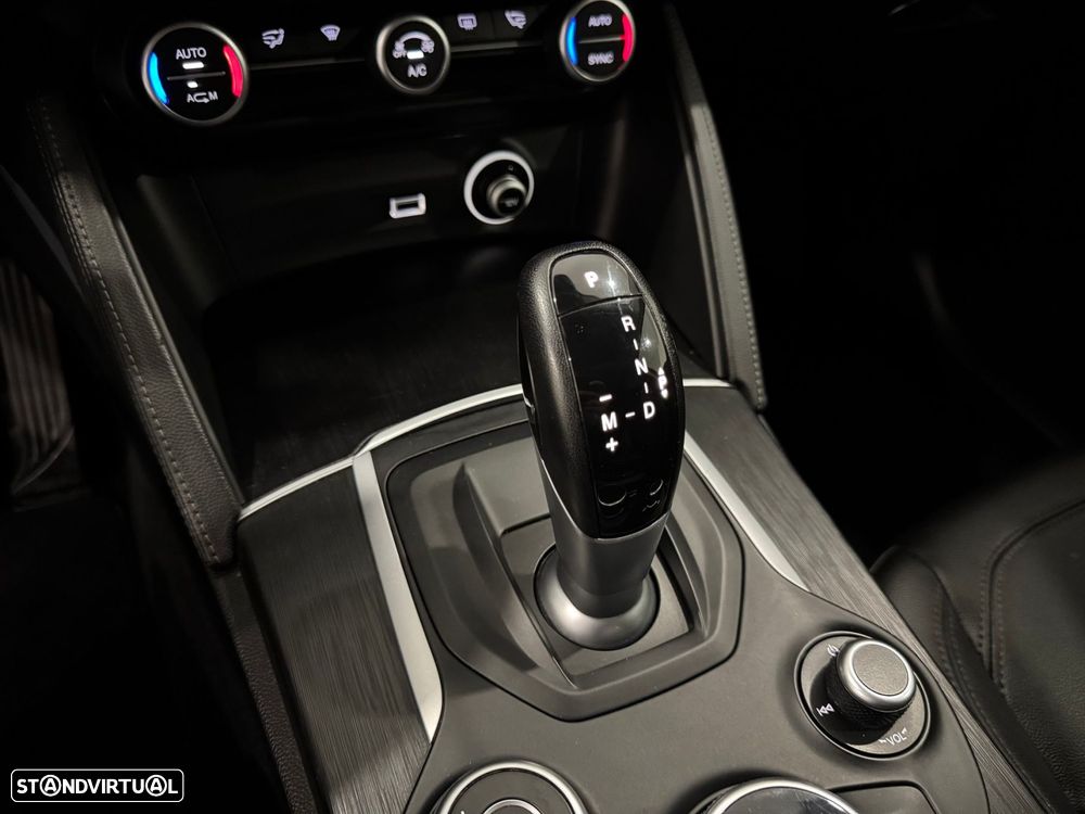 Alfa Romeo Stelvio 2.2 D Super AT8 - 46