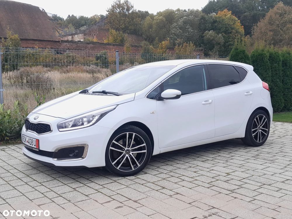 Kia Ceed 1.6 CRDi Spirit - 1