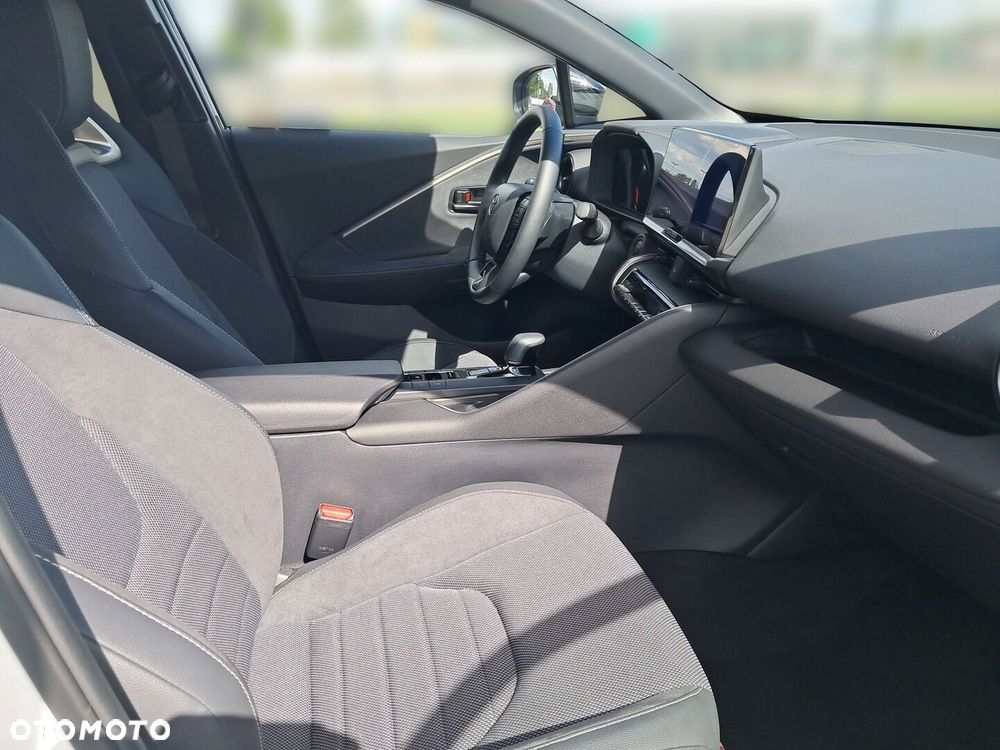 Toyota C-HR - 10