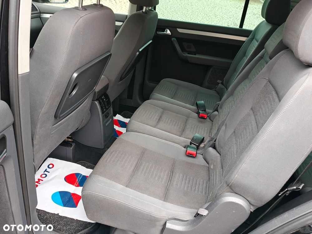 Volkswagen Touran 1.4 TSI Highline Perfectline - 11