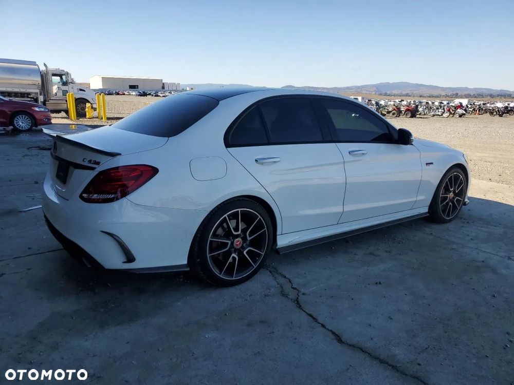 Mercedes-Benz Klasa C - 4