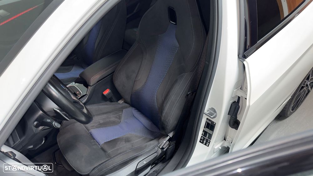 BMW M135i xDrive - 20