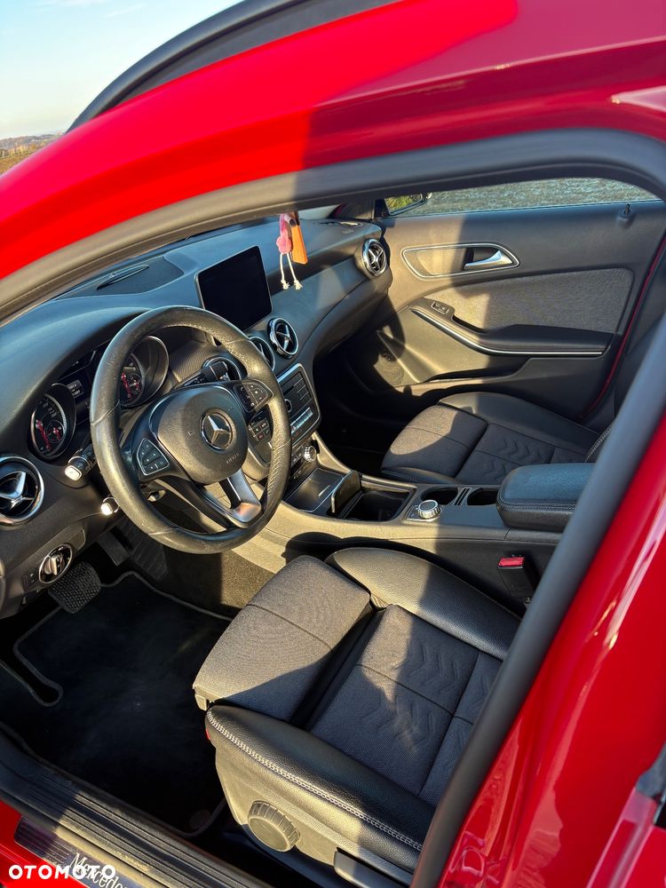 Mercedes-Benz GLA - 6