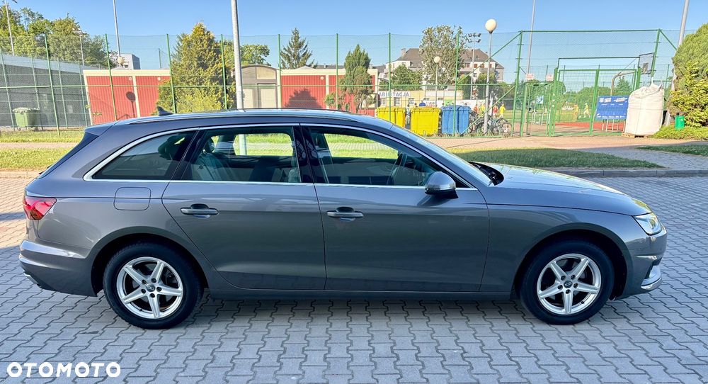 Audi A4 Avant 35 TFSI design - 14