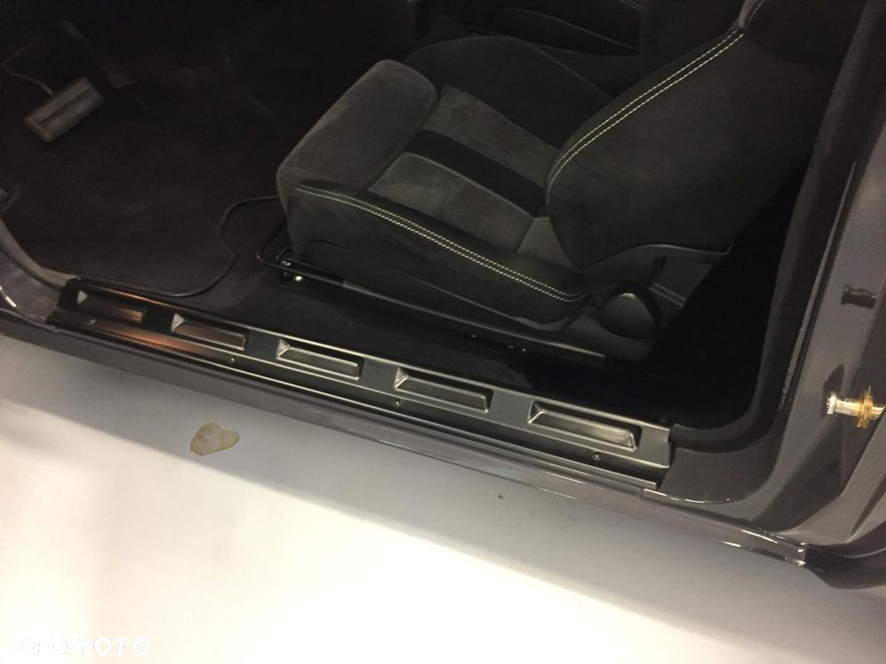 Dodge Challenger - 14