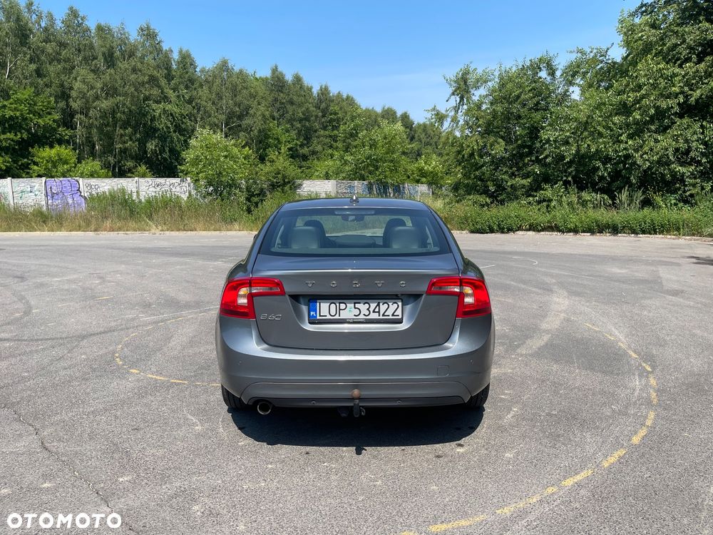 Volvo S60 D2 Drive-E Summum - 4