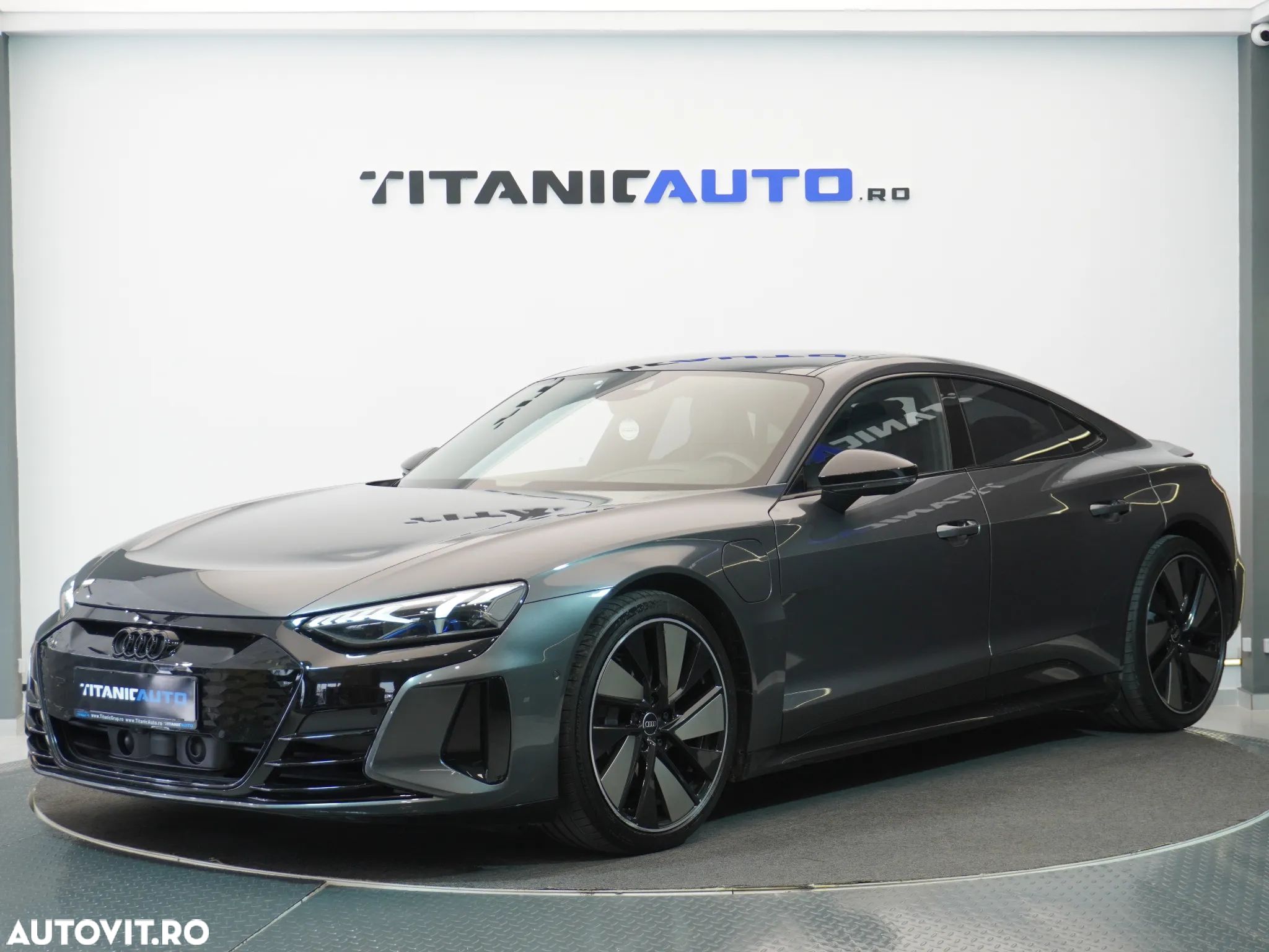 Audi e-tron GT quattro - 1
