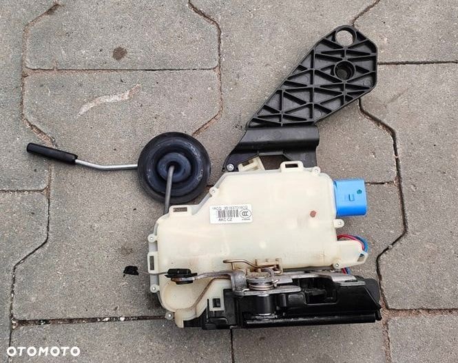 VW T5 LIFT T6 7E ZAMEK DRZWI PRAWY PRZÓD 8 PIN EU - 1