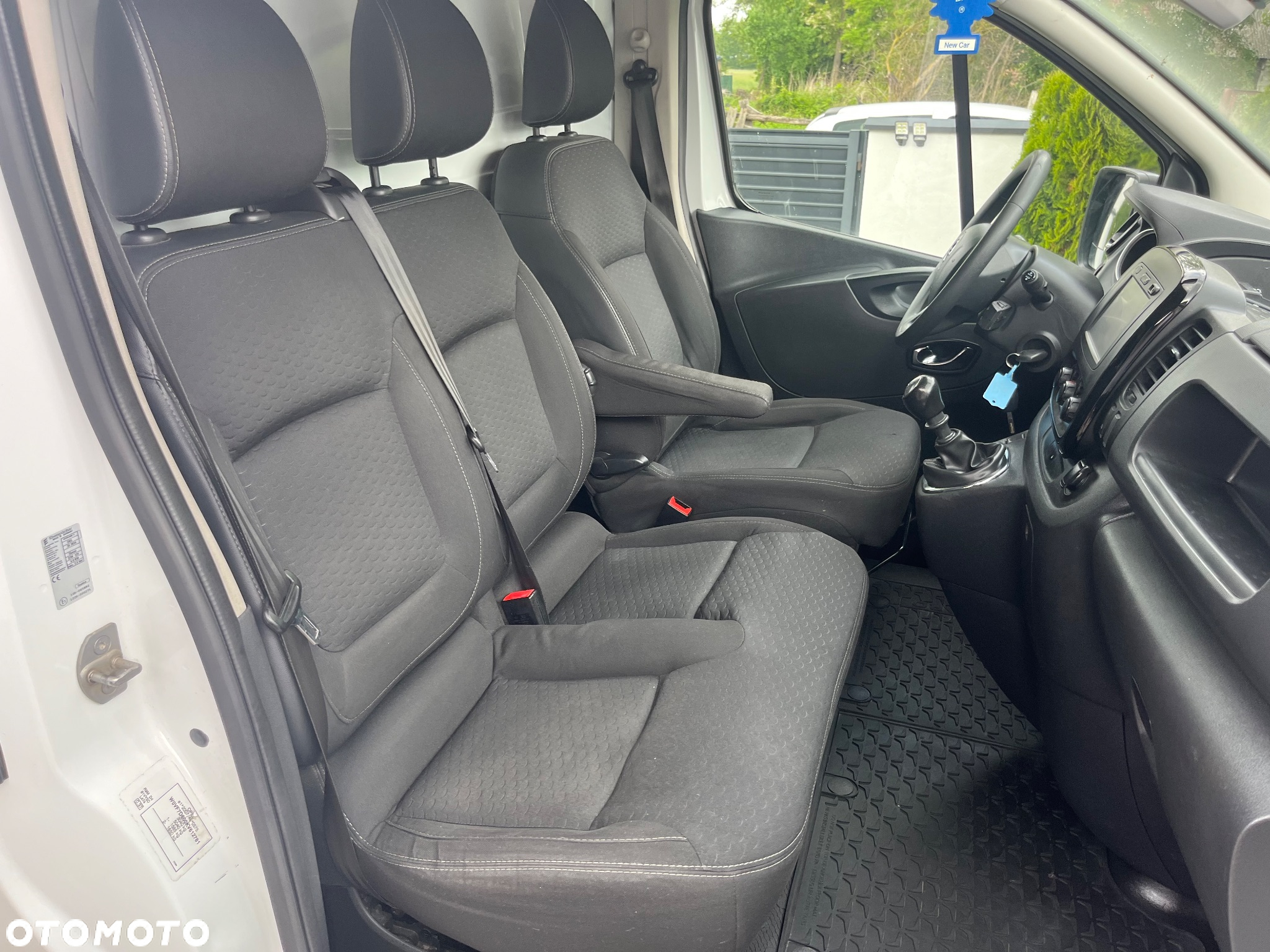 Opel Vivaro - 18