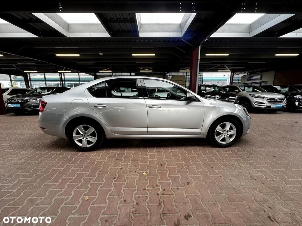 Skoda Octavia - 8
